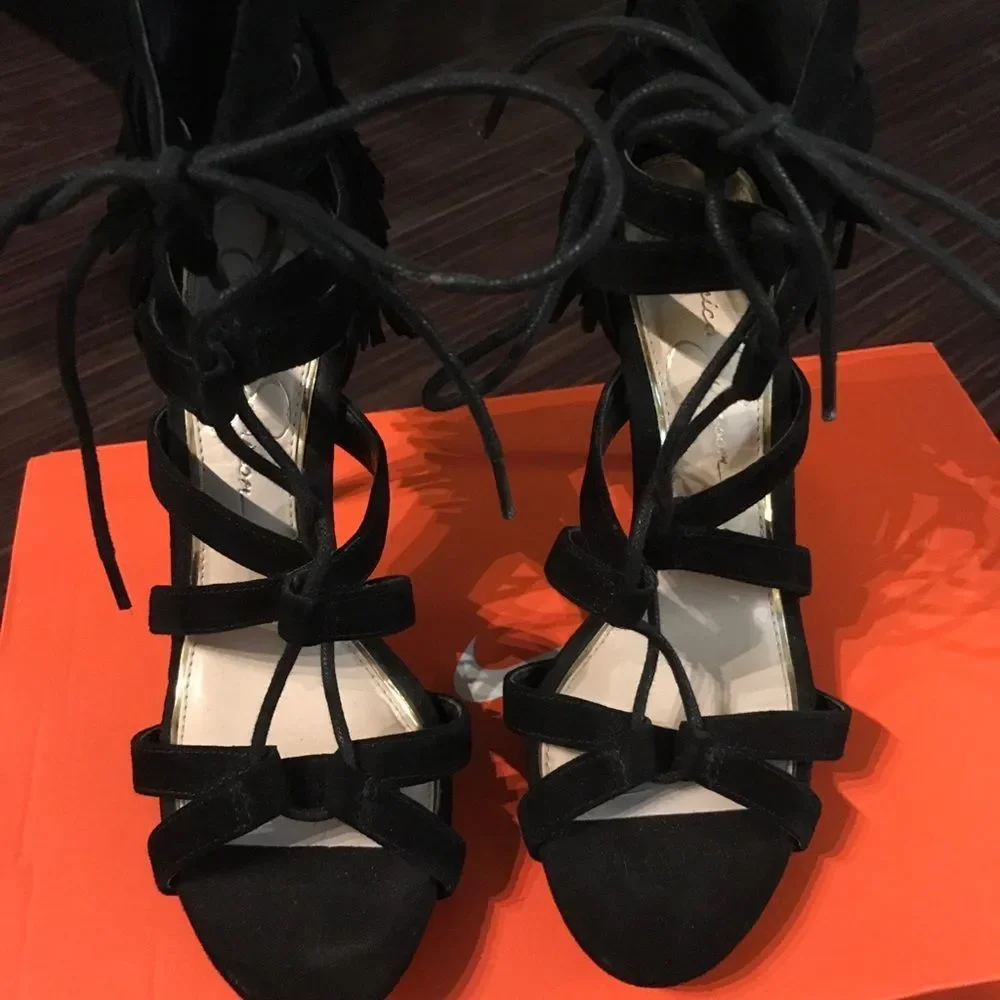 JESSICA SIMPSON || Bregan Suede Lace-Up Fringe Pumps in Black - SZ 6.5 - Picture 3 of 6